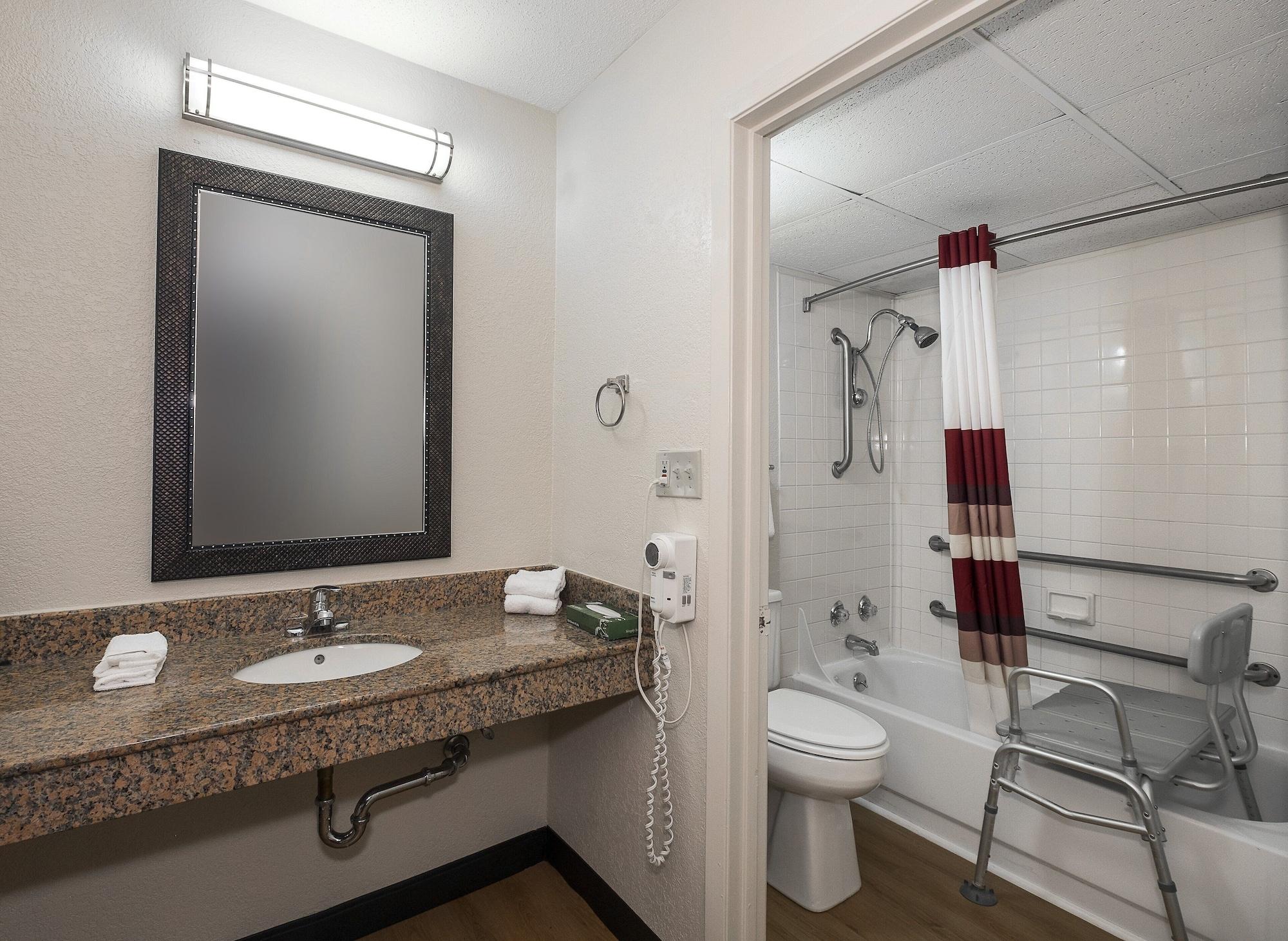 Red Roof Inn Bloomington - Normal/University Extérieur photo